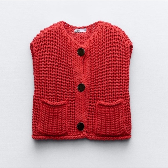Zara Chunky Knit Vest - Picture 7 of 8